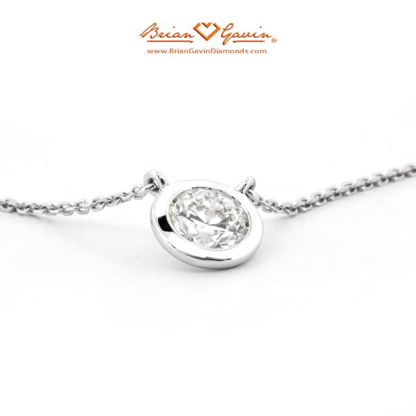 Ready To Ship: Preset Natural Round Diamond Bezel Solitaire Pendant