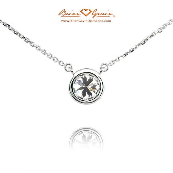 Ready To Ship: Preset Natural Round Diamond Bezel Solitaire Pendant