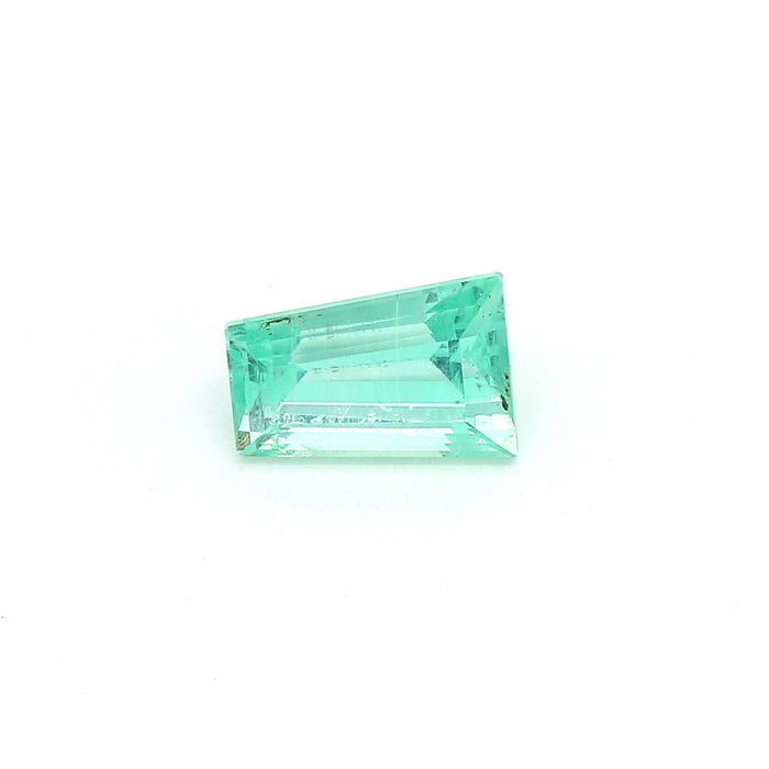 1.27 VI1 Trapezoid Green Emerald