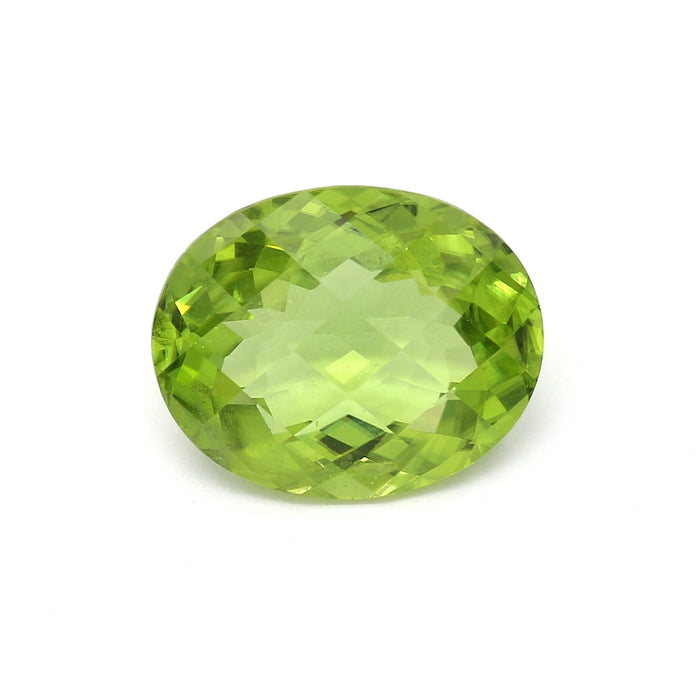 7.5 VI1 Oval Yellowish Green Peridot